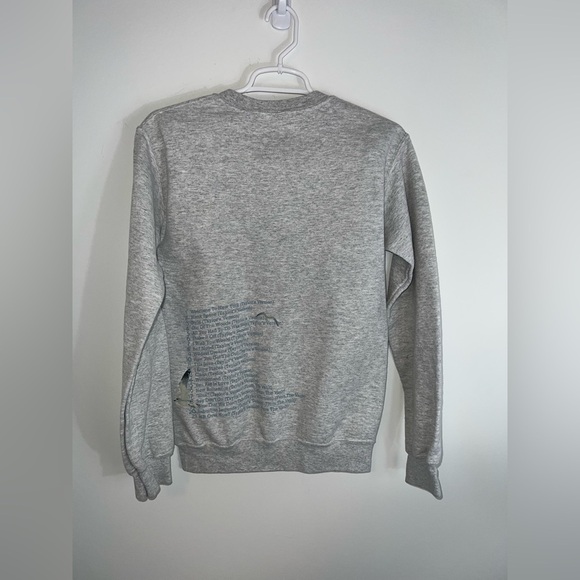 Taylor Swift Gray Crewneck Sweater xs - Picture 13 of 14